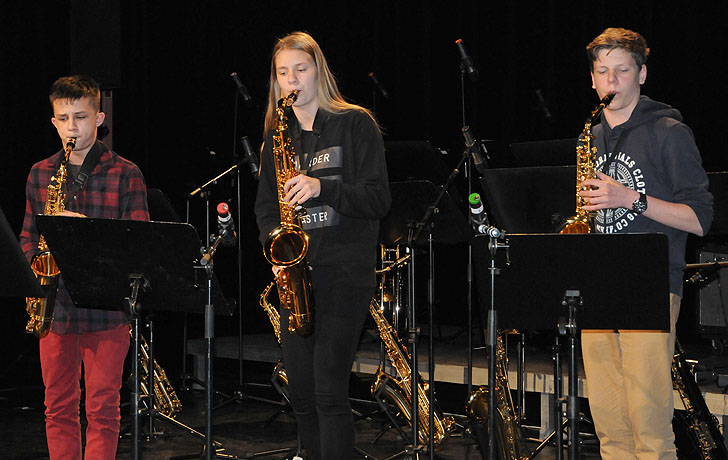 Foto: RockPopJazz Konzert 05.04.2017 Saxophon Trio Jesionek  Vanessa Kühne Marius Scholz