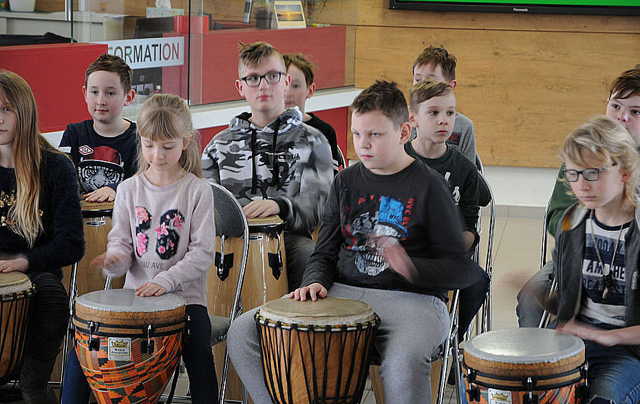 Foto: Fotoausstellung ML2 Percussionsklasse der evangl. Grundschule