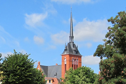 Foto: Turm der katholischen Kirche