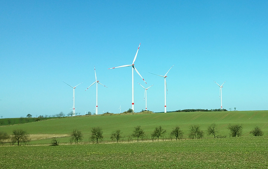 Foto: Windfeld in der Landschaft Foto: Windfeld in der Landschaft