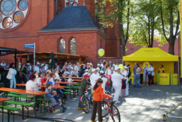 Foto: Stand von Antenne Brandenburg und Publikum