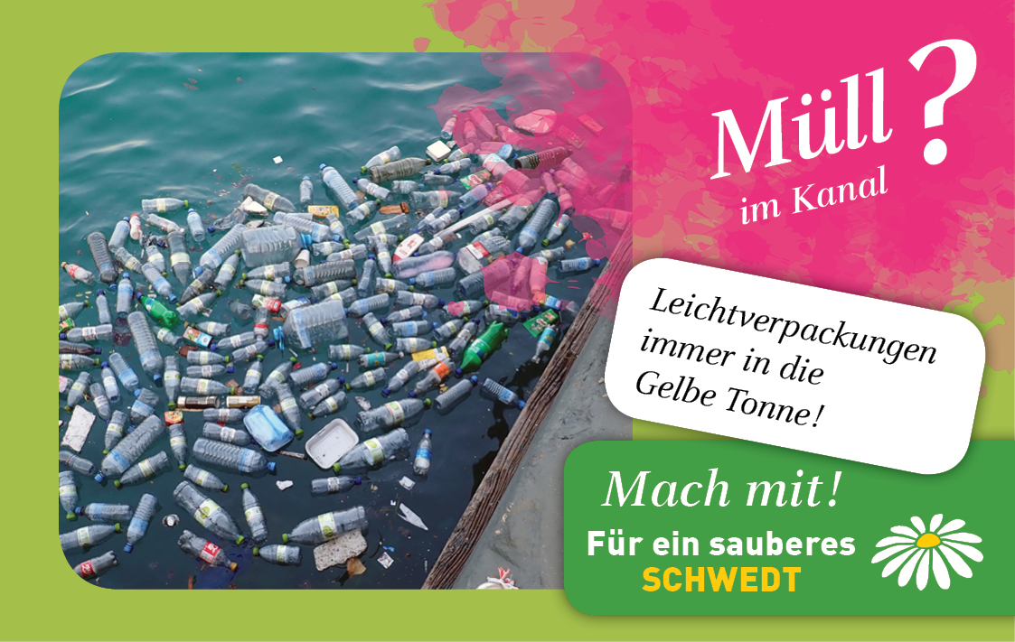 Motiv mit Foto: Plasteverpackungen schwimmen auf dem Wasser