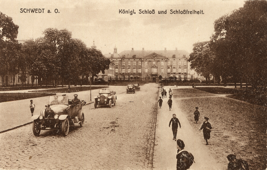 Foto: Schloßfreiheit mit Blick auf das Schloss