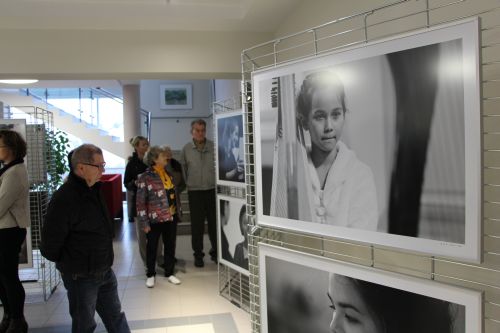 Foto: Ausstellung Rathaus Hauth Besucher