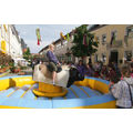 Foto: Mädchen beim Bull-Riding