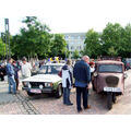 Foto: Die Oldtimer werden genau angesehen.