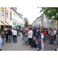 Foto: Buntes Treiben in der Karthausstraße