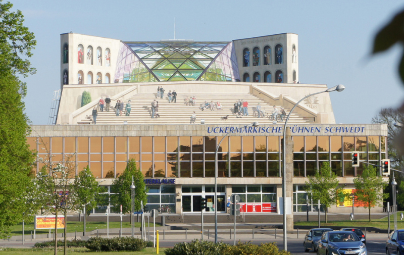 Foto: Bühnenturm der Uckermärkischen Bühnen Schwedt 2014