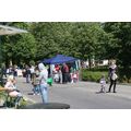 Foto: Blick in die Bahnhofstraße mit Ständen.