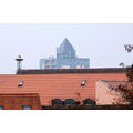 Foto vom 10. April 2013: Blick über die Altstadt zum Storchenpaar in Richtung Hochhaus Fischerstraße