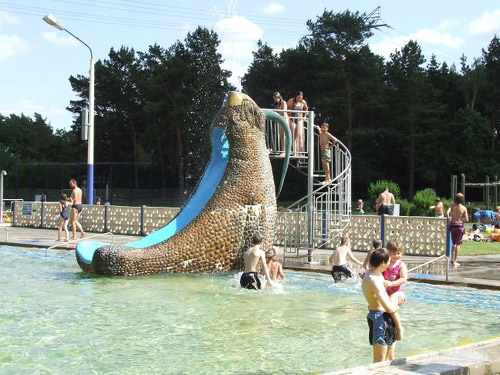 Foto: Rutsche am Nichtschwimmerbecken im Waldbad